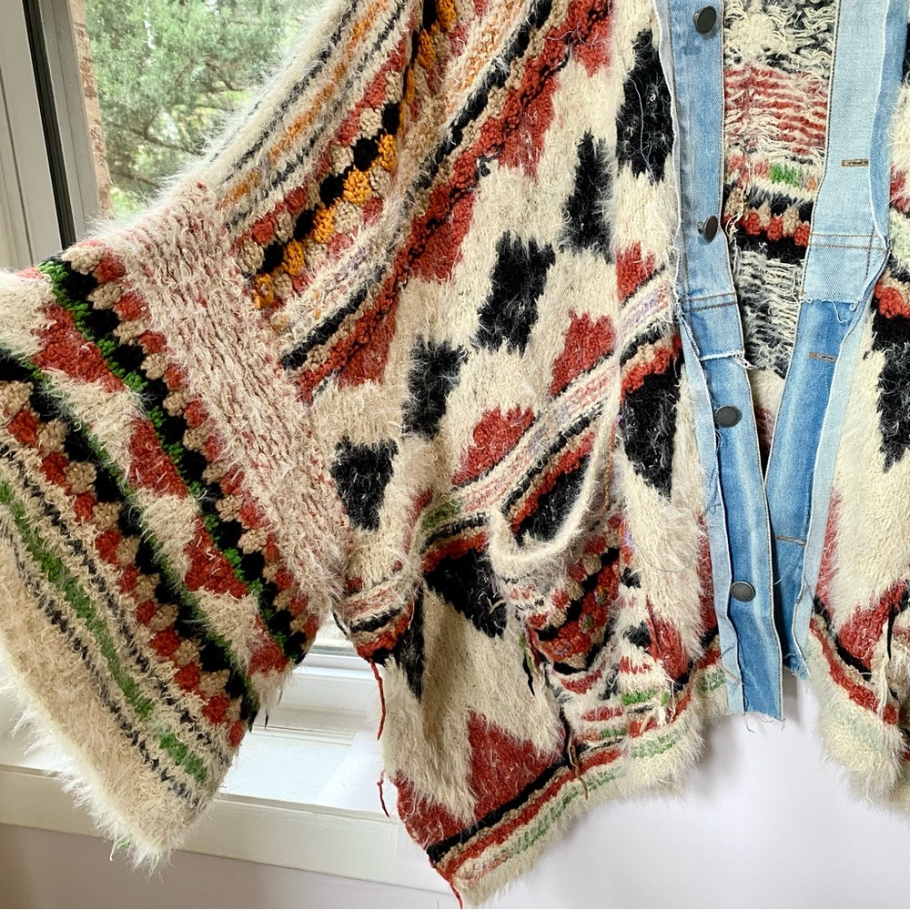 NWT Free People Running Wild Poncho Jacket Sweater Knit Cardi Oversized - Picture 10 of 17